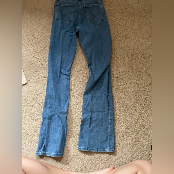 Levi’s high rise boot, cut jeans size 28 nwot - Picture 2 of 2